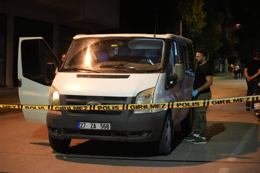 Nişanlı kız kavgası: 5 kişi bıçaklandı! 4